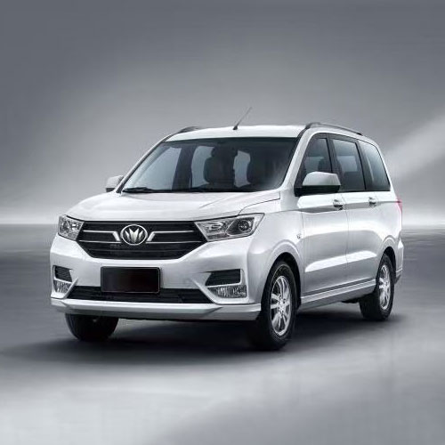 8 chỗ ngồi MPV